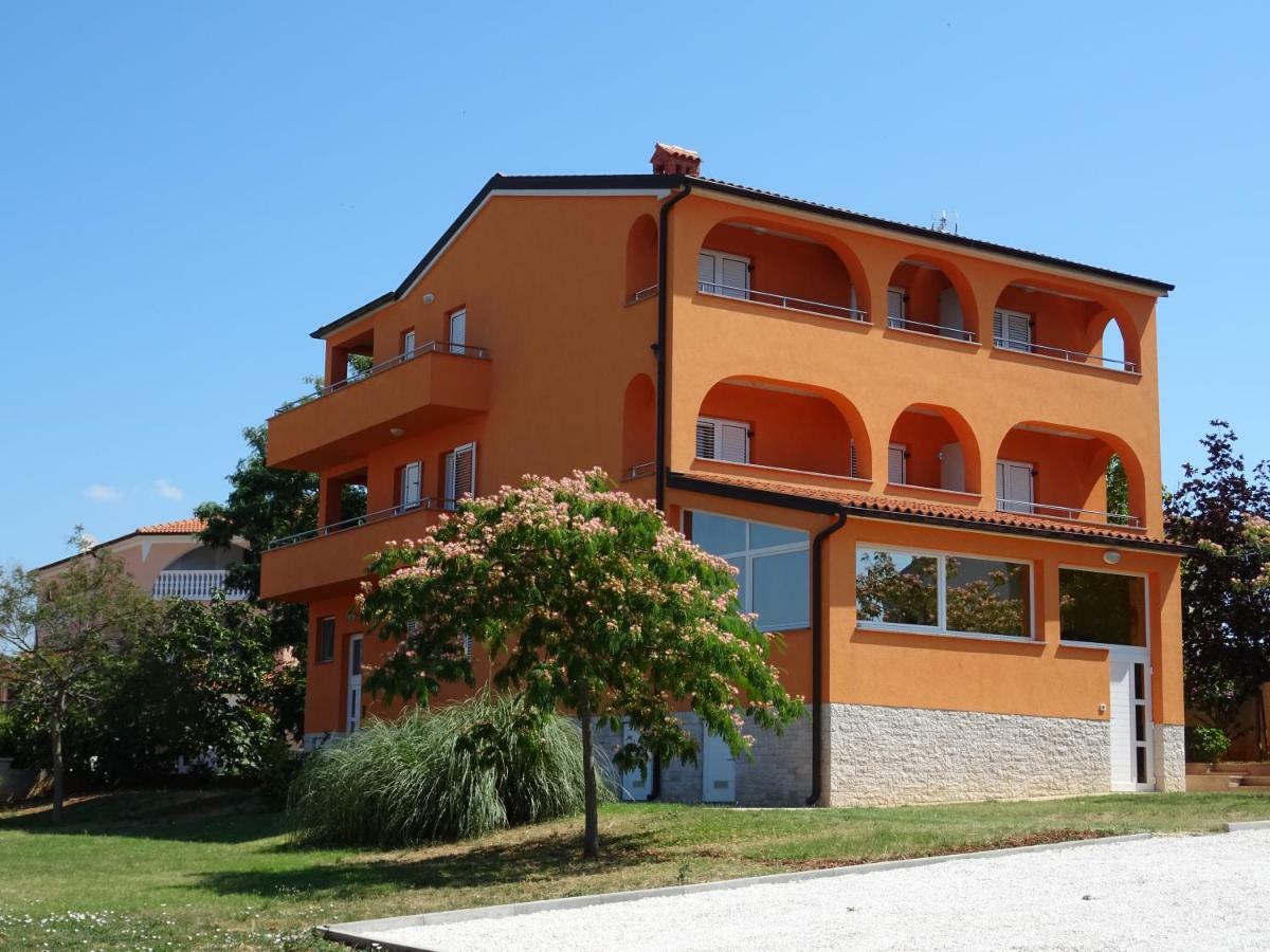 Apartments Orange Medulin Exterior foto